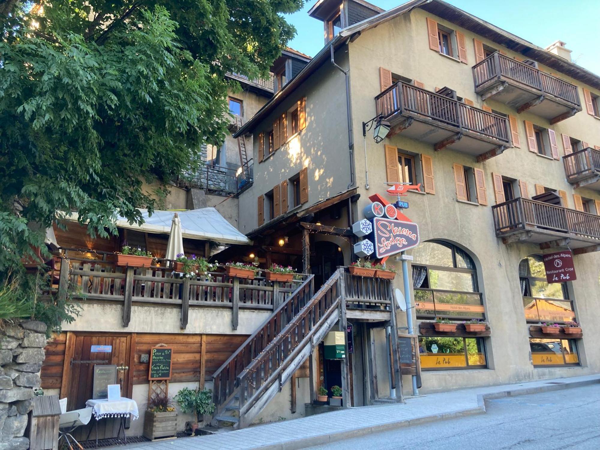 Hotel Des Alpes - Skiers & Bikers Lodge La Grave Exterior photo